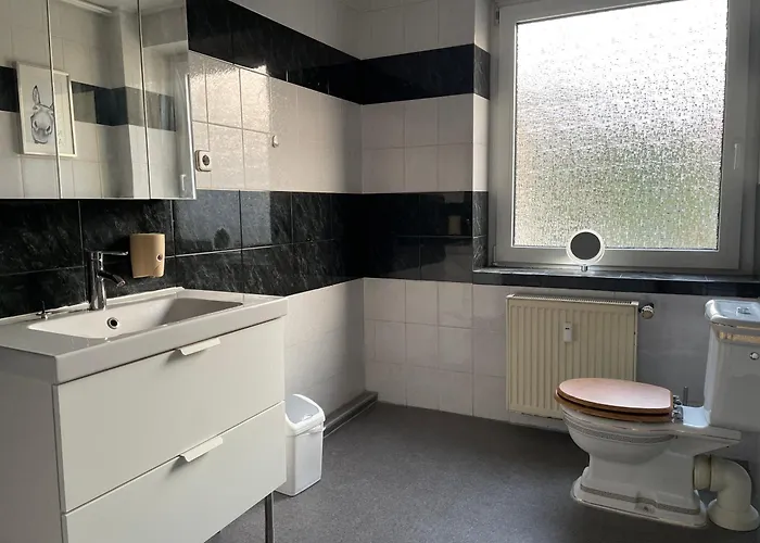 Apartamento Gaestehaus-schild Dormagen